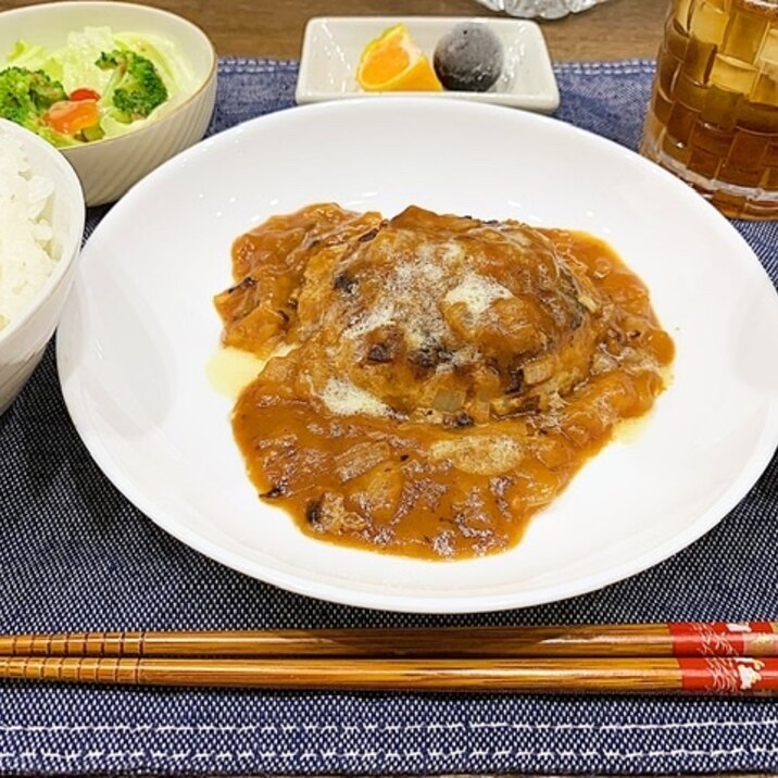 煮込みハンバーグ